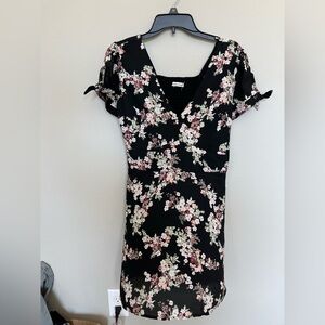 NWOT Abercrombie and Fitch Floral Dress Small